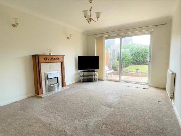 Lounge/dining room
