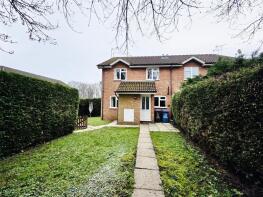 11, Scots Court, Hook RG27 9QJ