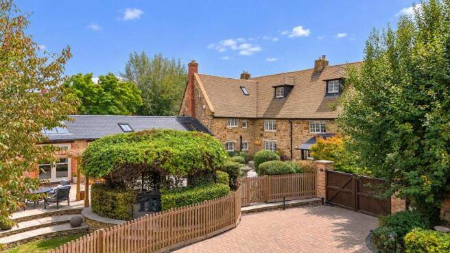 5-bed detached on Green Street, Milton Malsor, £1,200,000