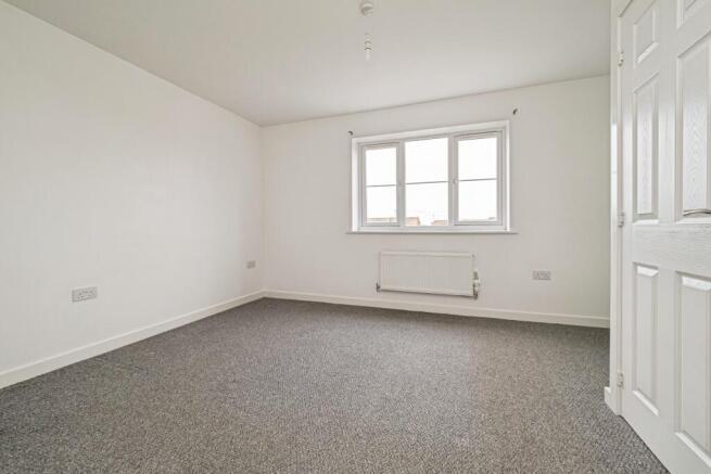 4 bed Detached for sale Image 10