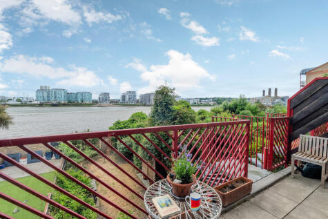 Storers Quay, London, E14