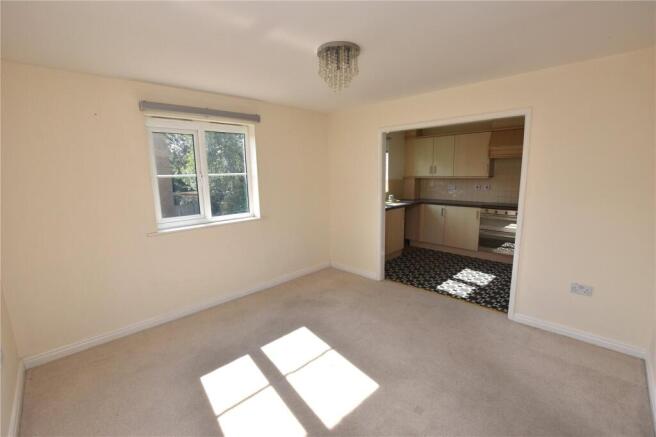 2 bed Apartment for sale Image 4