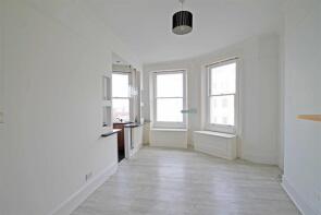 Flat 3, 7, St Aubyns, Hove BN3 2TG