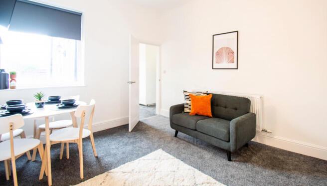5 bed Terraced to rent Image 5
