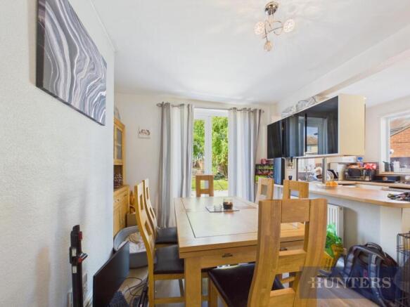 3 bed Semi-Detached for sale Image 7