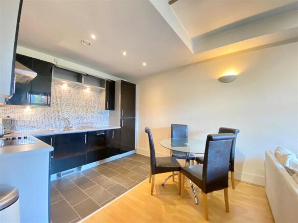 Apartment in Manchester - View 4