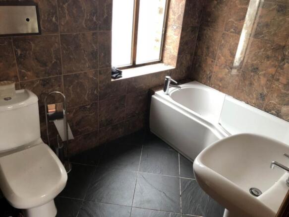 2 bed Terraced for sale Image 10