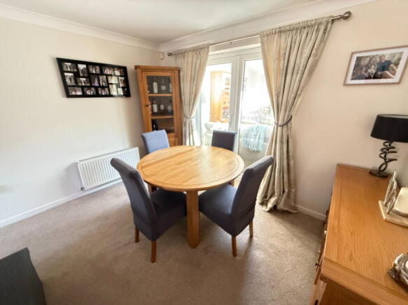 4 bed Detached for sale Image 11