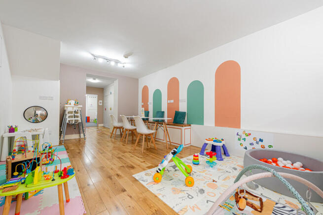Hornsey Road 222-...