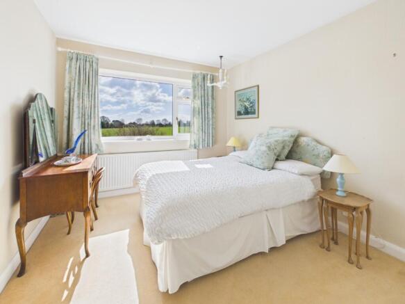 4 bed Detached for sale Image 12