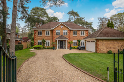 Warren Drive, Ringwood, Dorset, BH24
