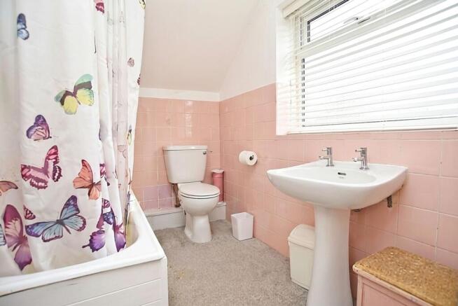 3 bed Semi-Detached for sale Image 11