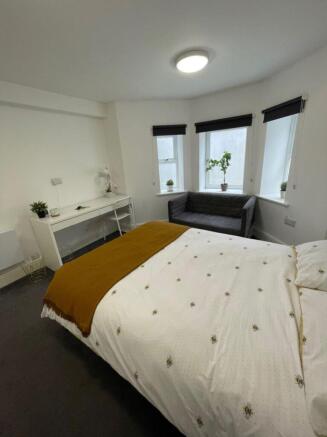1 bed House Share to rent Image 4