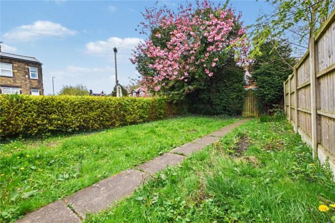 3 bed Semi-Detached for sale Image 6