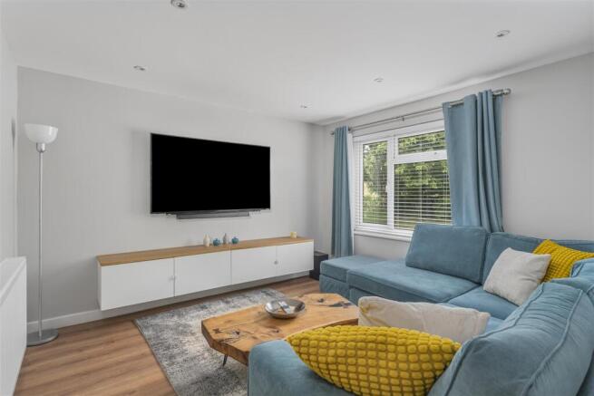 69 Chatsworth Drive, Banbury-5.jpg
