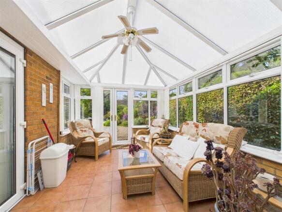 3 bed Detached Bungalow for sale Image 5