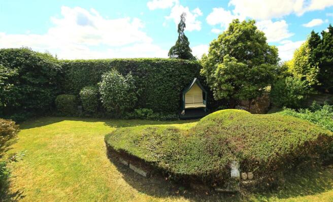 Bramleys Estate Agents - Fenay Bankside - Fenay Br