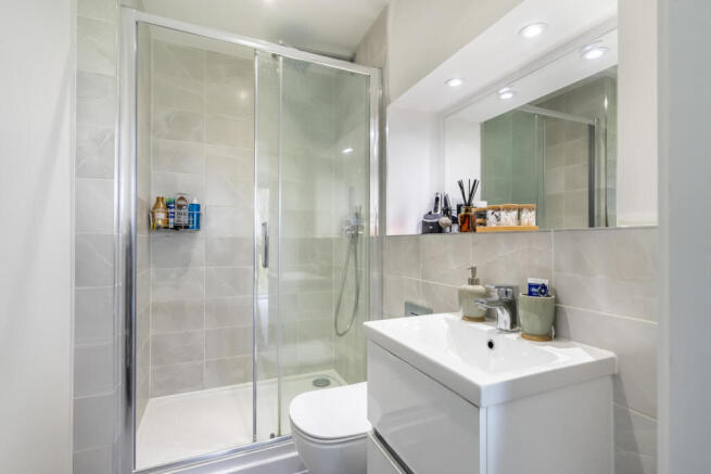 2 bed Apartment for sale Image 10