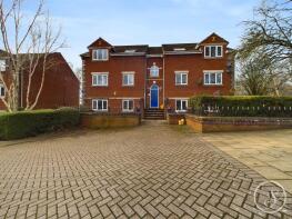 10, Highthorne Court, Shadwell, Leeds LS17 8NW