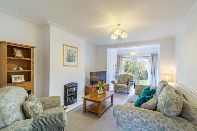 4 bed Semi-Detached for sale Image 6