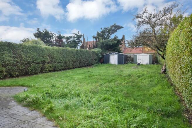 LAWNED GARDEN