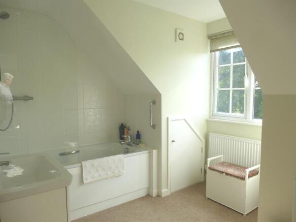 Photo 6