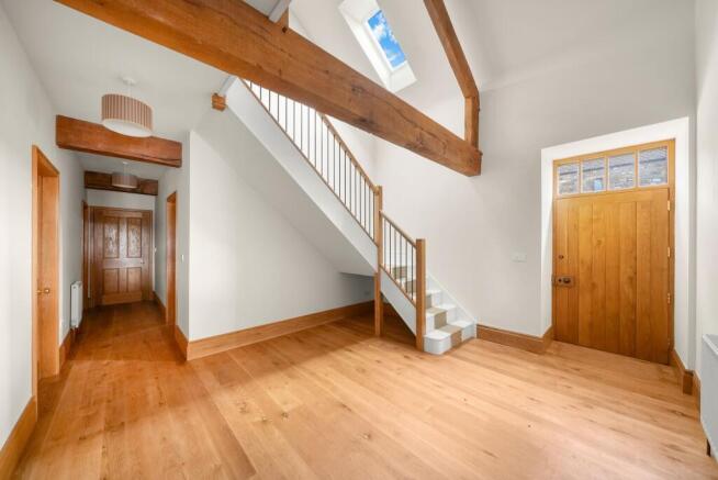 6 bed Detached for sale Image 11