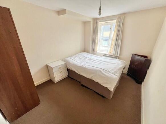 2 bed Apartment to rent Image 8