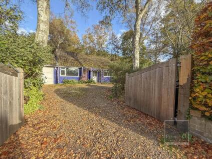 Pineheath Road, High Kelling, Holt