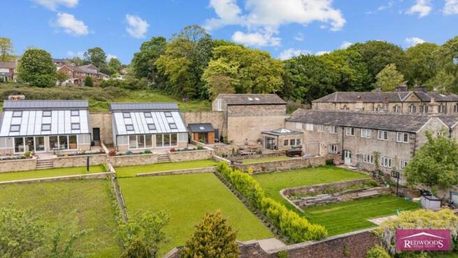 4 bed Detached for sale Image 11