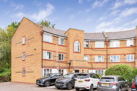 Whitworth Crescent, Enfield