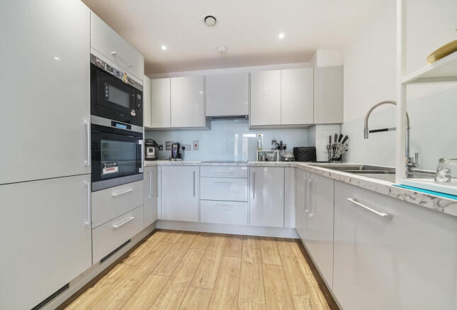 1310741-13-6851a3...