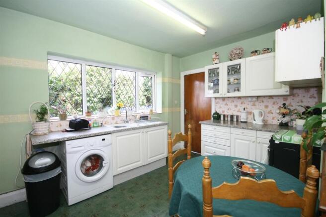 BREAKFAST KITCHEN