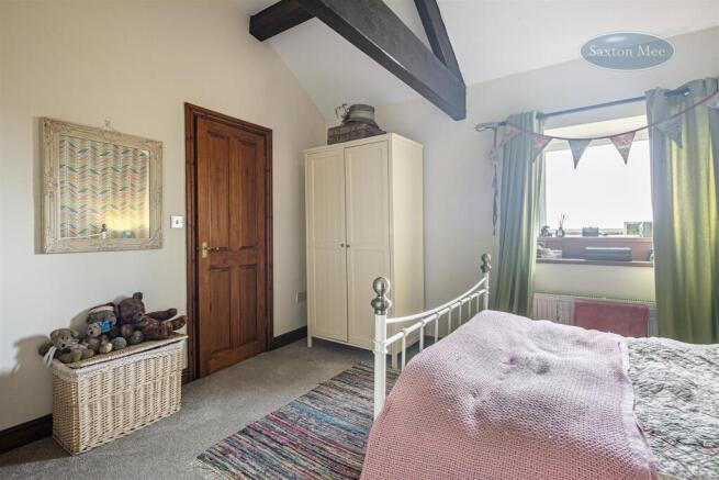4 bed Barn Conversion for sale Image 12