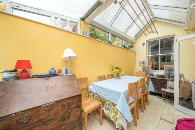 Conservatory Room