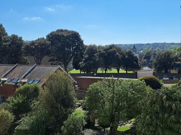 VIEWS TO THE DOWNS
