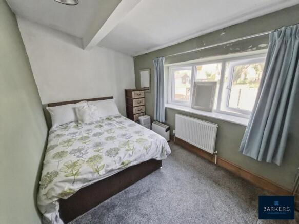 2 bed Semi-Detached for sale Image 8