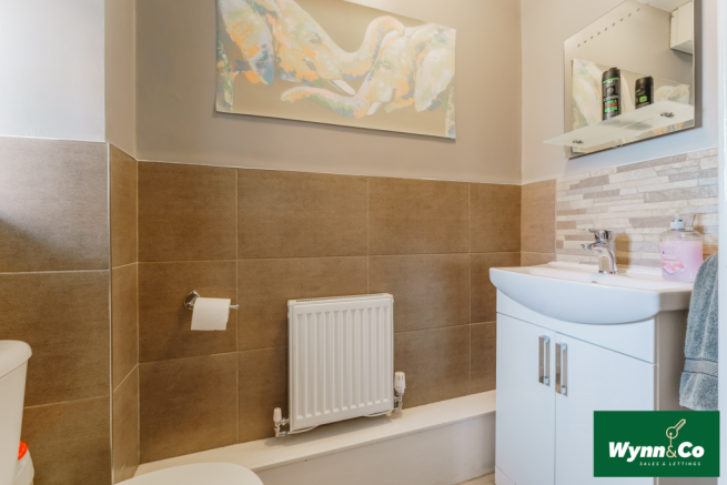 4 bed Town House for sale Image 4