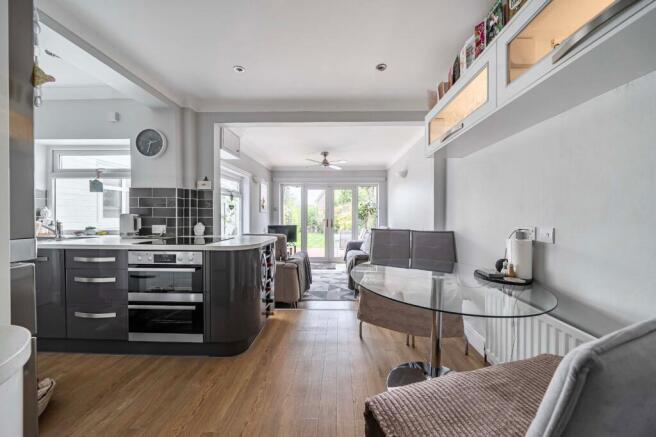 Sitting Room/Kitchen