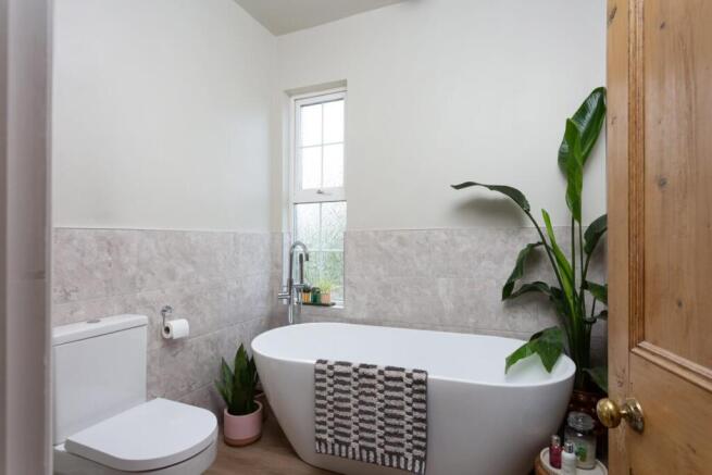 2 bed Semi-Detached for sale Image 12