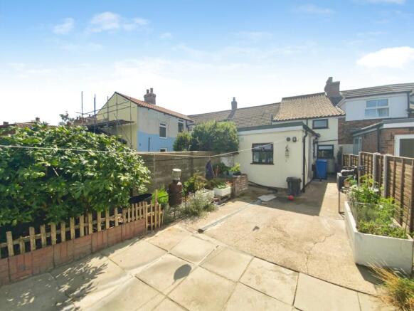 2 bed Terraced for sale Image 10