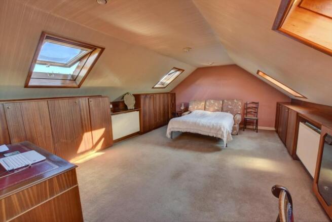 bed 4.jpg