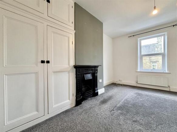 2 bed Terraced for sale Image 9
