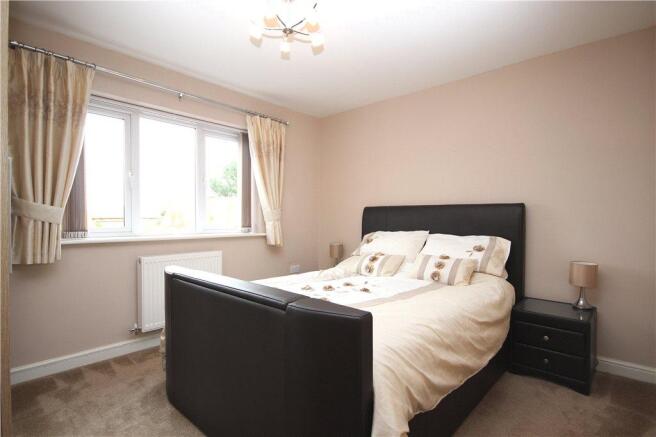 07 Master Bedroom