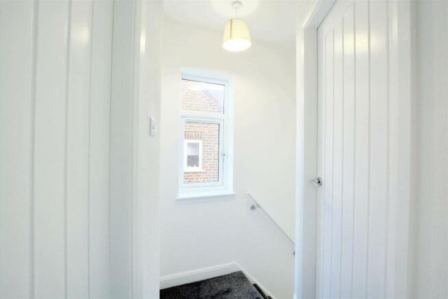 FIRST FLOOR LANDING