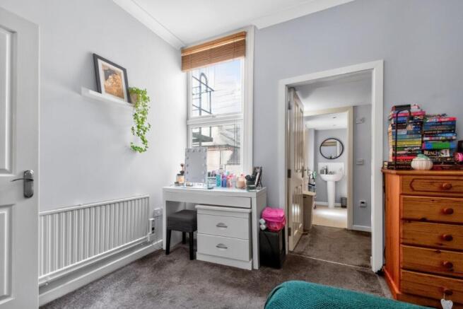 1 bed Apartment for sale Image 10
