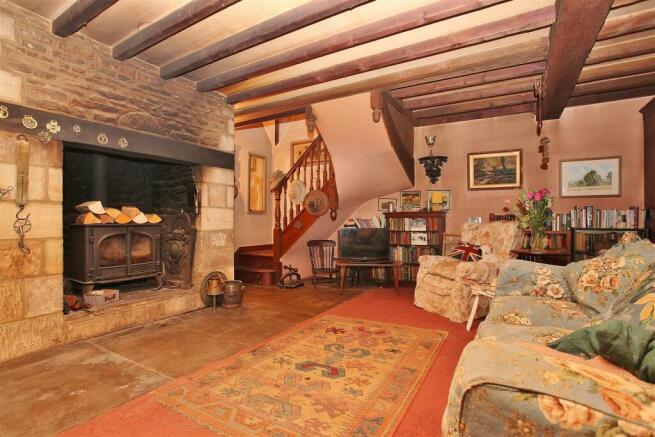 sitting room 1.JPG