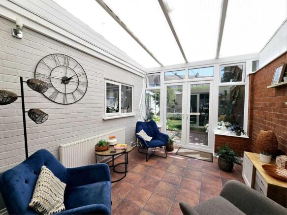 3 bed Semi-Detached for sale Image 8