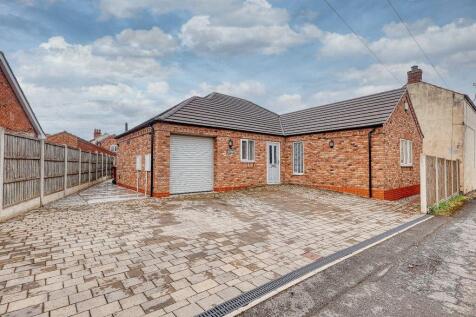 Bowling Green Lane, Crowle