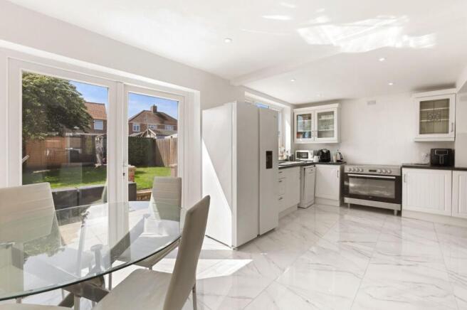 Kitchen/Dining